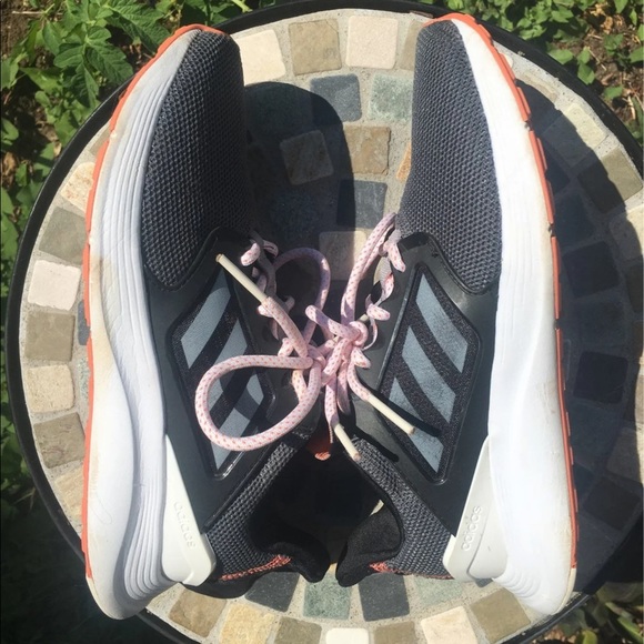 Adidas CloudFoam running shoes - Picture 3 of 11